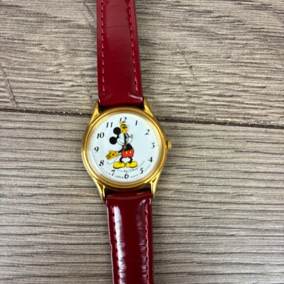 Vintage Lorus Quartz Disney Mickey Mouse Watch V515-6000 A1 Seiko Japan - Picture 3 of 10